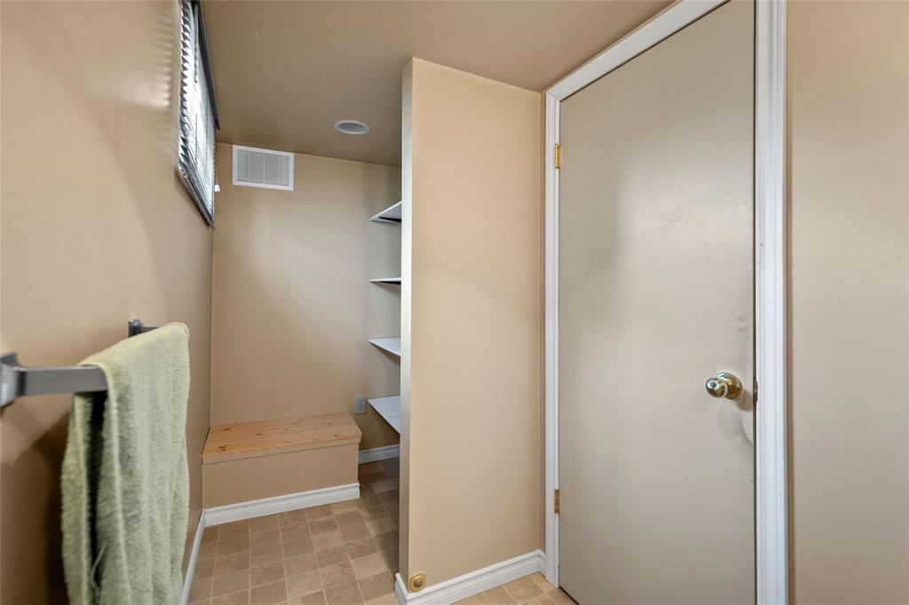 409 Radford Street, Winnipeg, Manitoba  R2X 2E7 - Photo 17 - 202618604