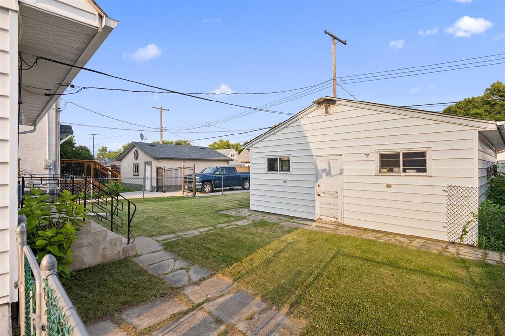 409 Radford Street, Winnipeg, Manitoba  R2X 2E7 - Photo 28 - 202618604