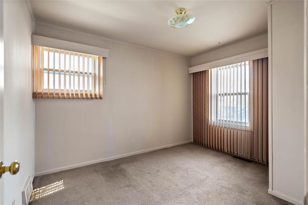 409 Radford Street, Winnipeg, Manitoba  R2X 2E7 - Photo 5 - 202618604