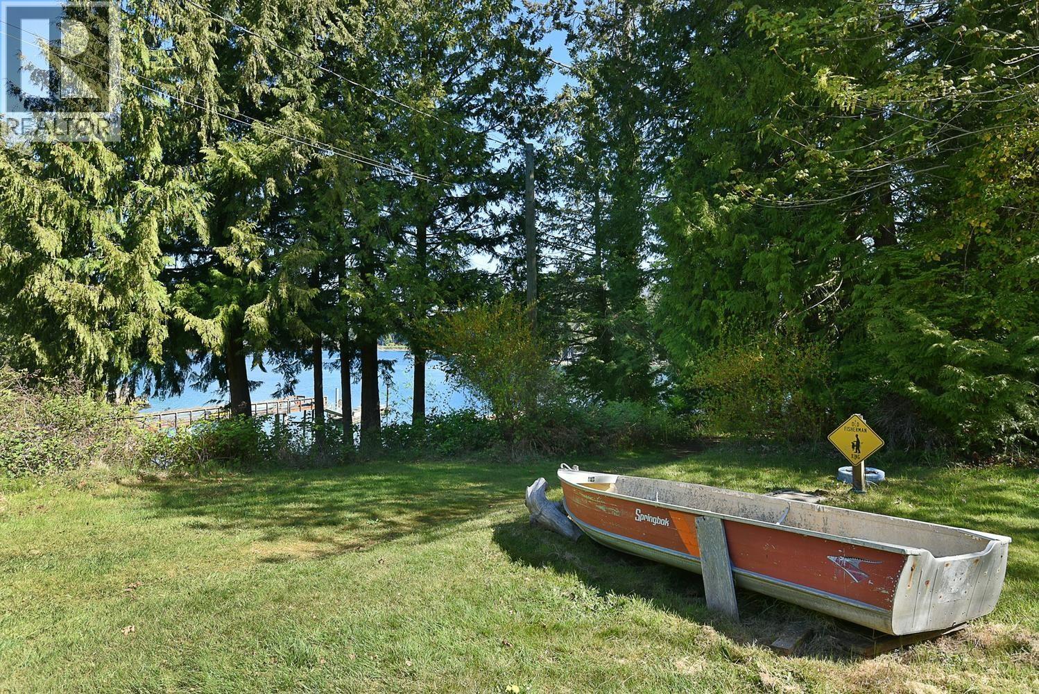 4737 Davis Road, Madeira Park, British Columbia V0N 2H1 - Photo 25 - C8078390