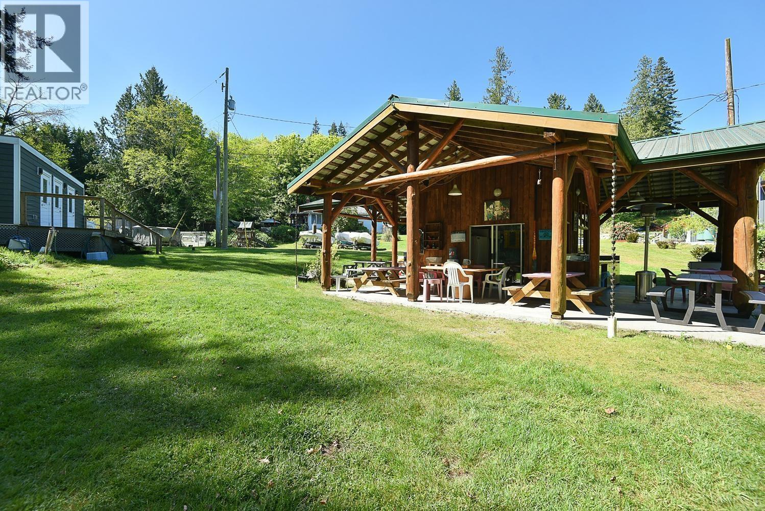 4737 Davis Road, Madeira Park, British Columbia V0N 2H1 - Photo 19 - C8078390