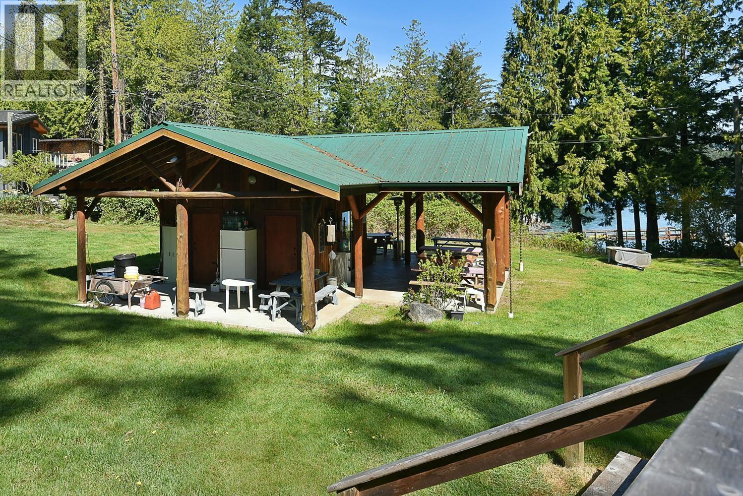 4737 Davis Road, Madeira Park, British Columbia V0N 2H1 - Photo 23 - C8078390