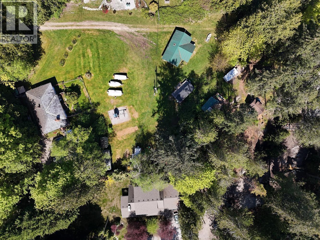 4737 Davis Road, Madeira Park, British Columbia V0N 2H1 - Photo 8 - C8078390