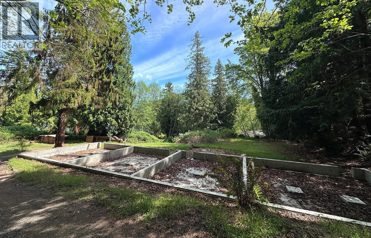 4737 Davis Road, Madeira Park, British Columbia V0N 2H1 - Photo 37 - C8078390