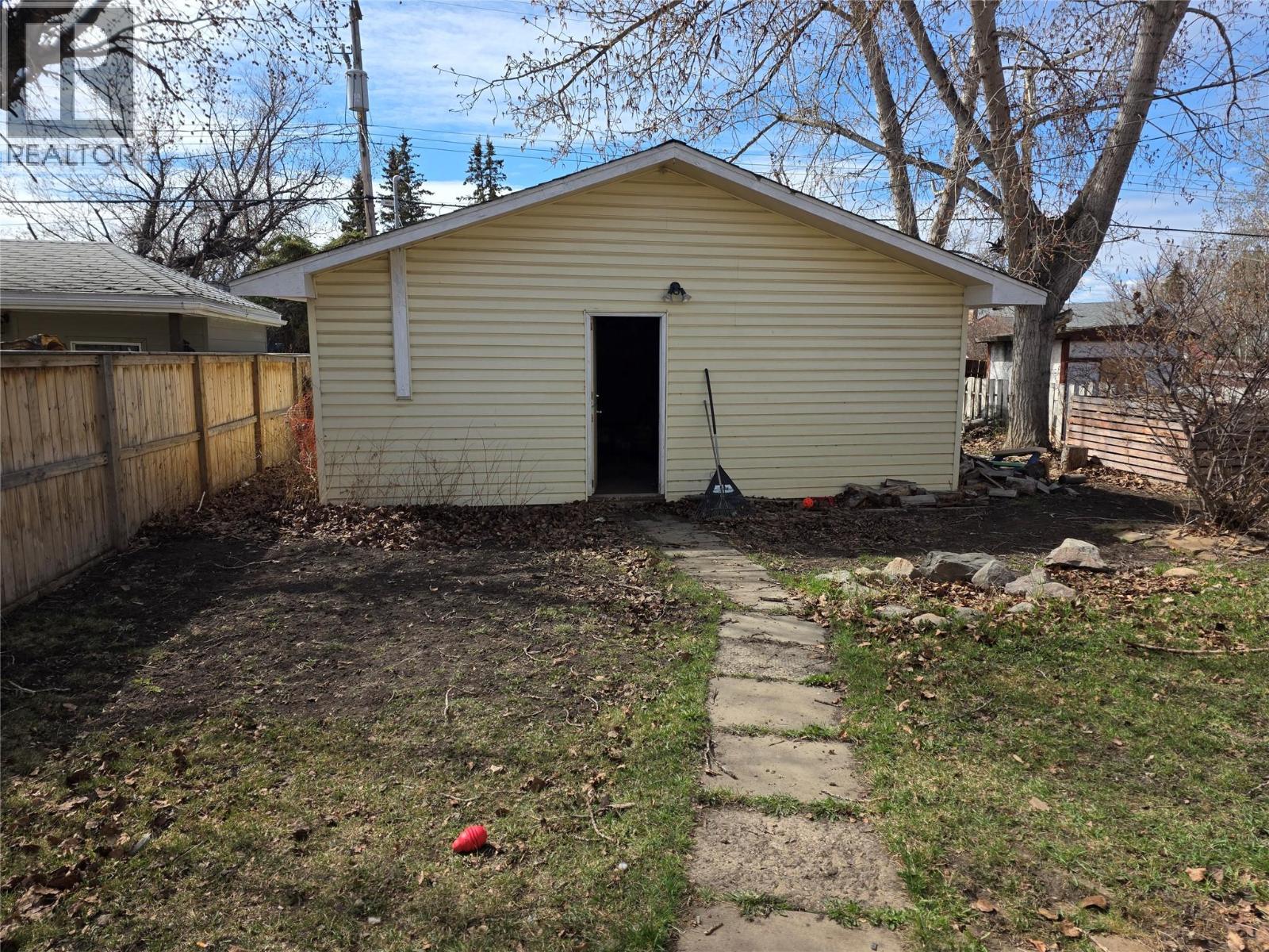 1225 104 Avenue, Dawson Creek, British Columbia  V1G 2J4 - Photo 24 - 10386820