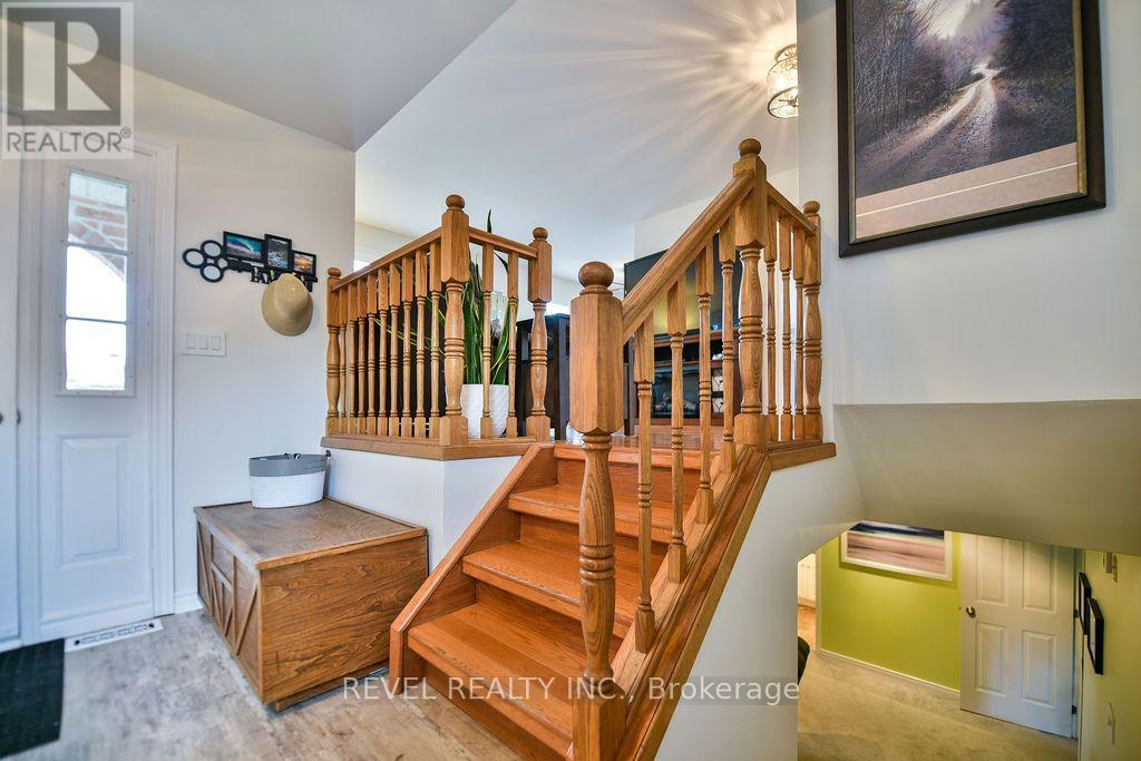 154 Blahey Court, Timmins, Ontario  P4N 8L9 - Photo 3 - T13613592