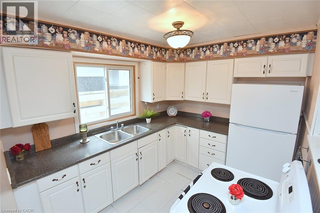 340 King Street W, Dundas, Ontario  L9H 1W7 - Photo 25 - 40851266