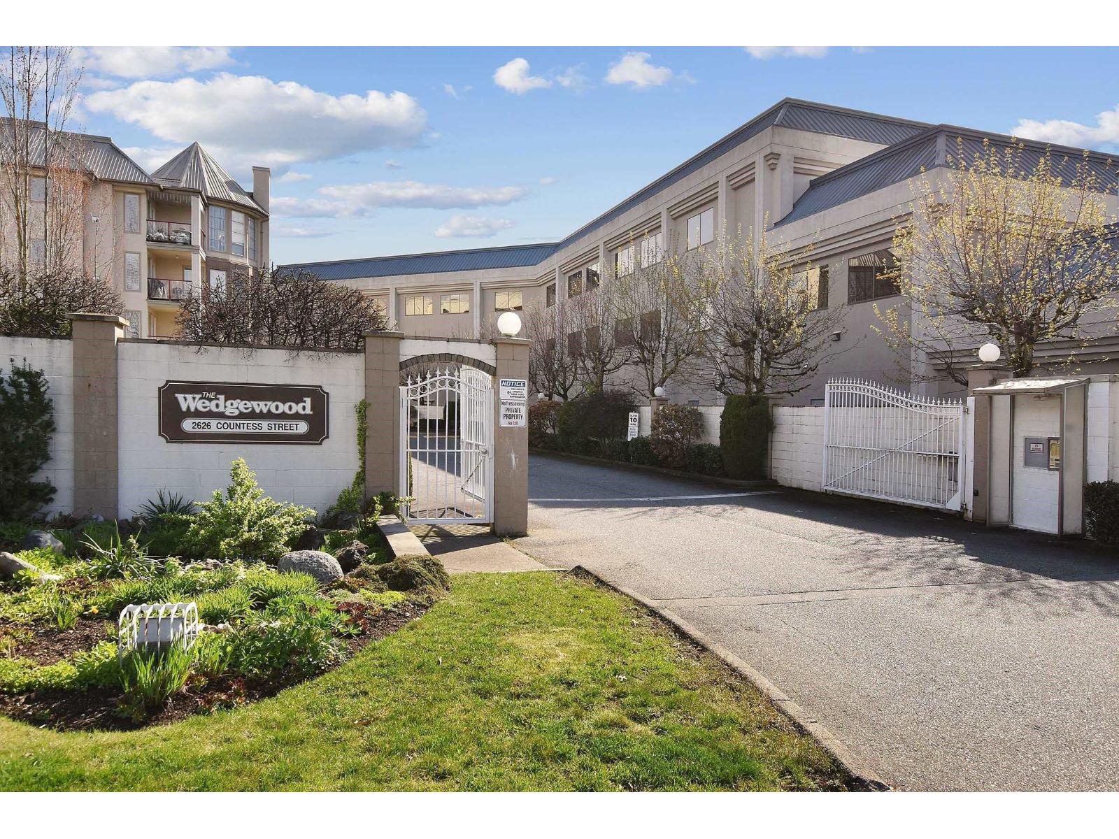 322 2626 COUNTESS STREET, Abbotsford, British Columbia