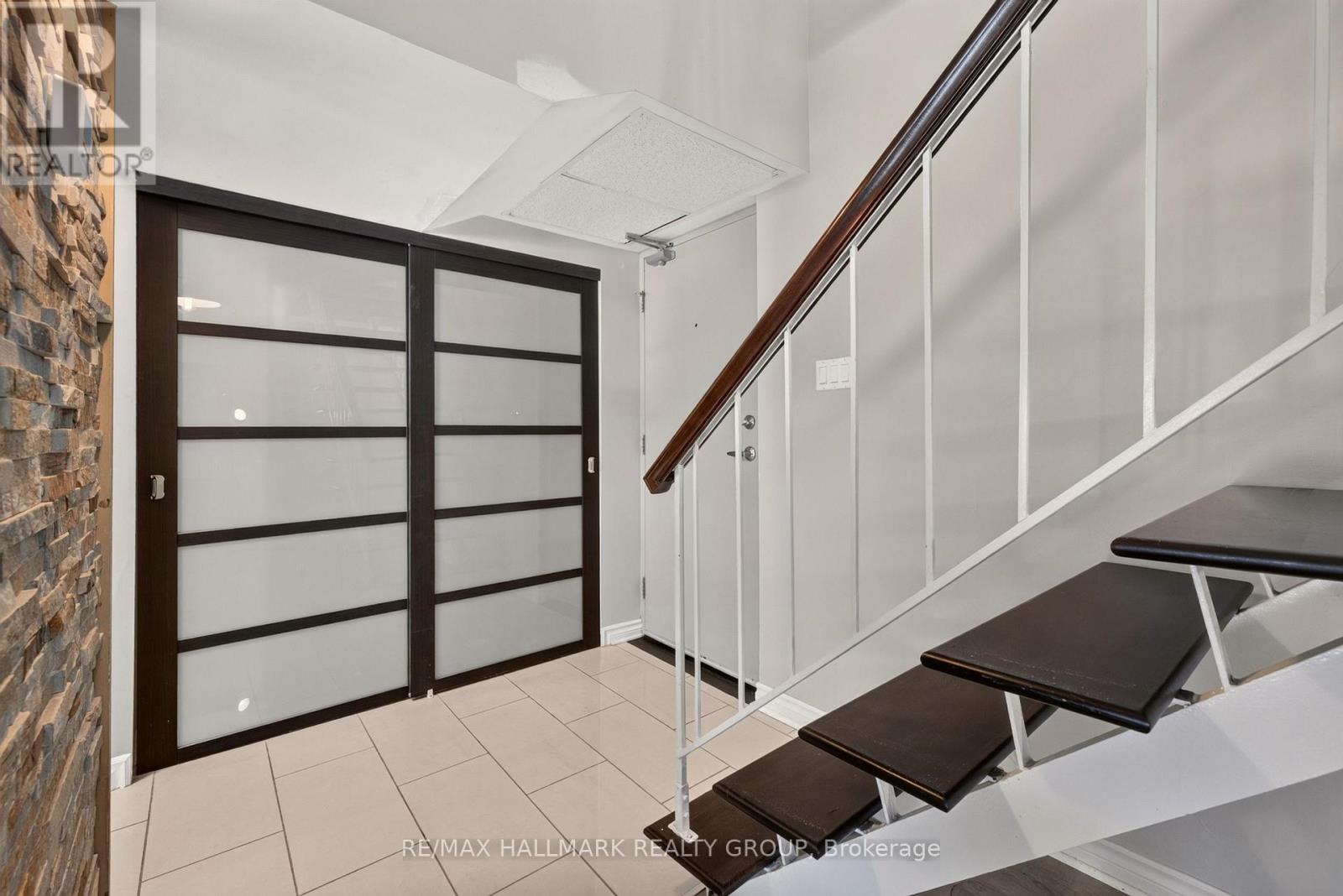103 - 12 Corkstown Road, Ottawa, Ontario  K2H 5B3 - Photo 5 - X13613538