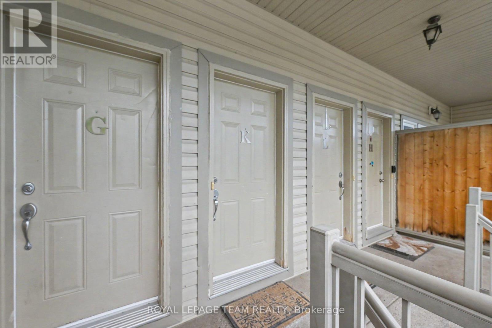 K - 251 Crestway Drive, Ottawa, Ontario  K2G 0A9 - Photo 2 - X13613728