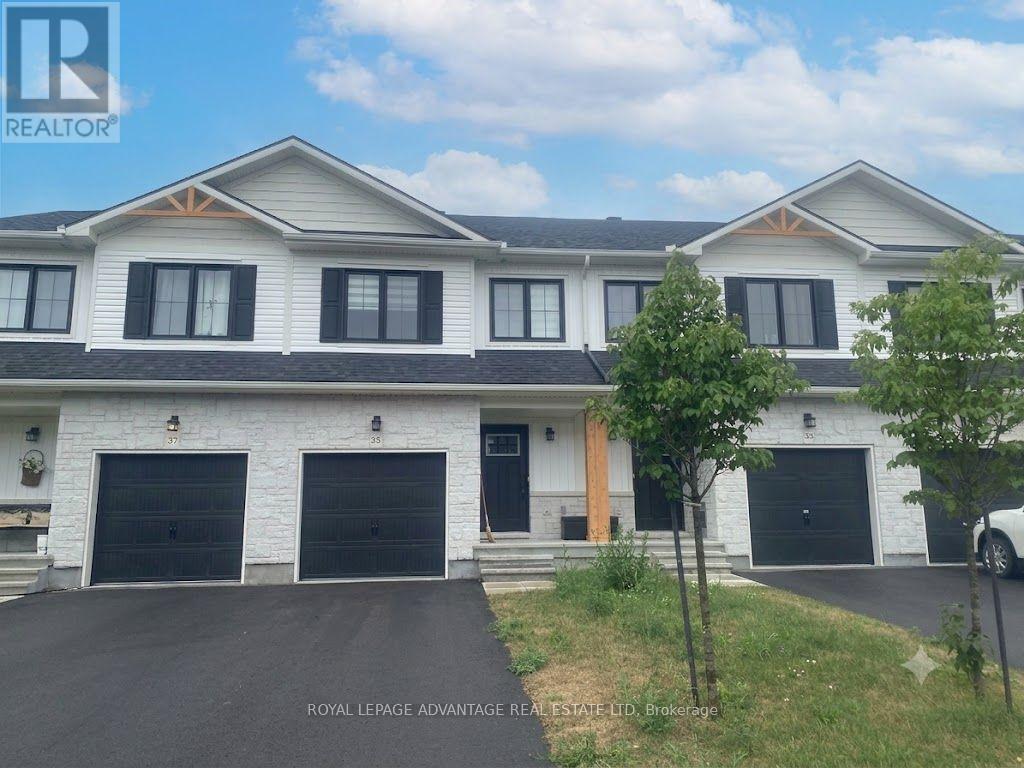 35 Margaret Graham Terrace, Smiths Falls, Ontario