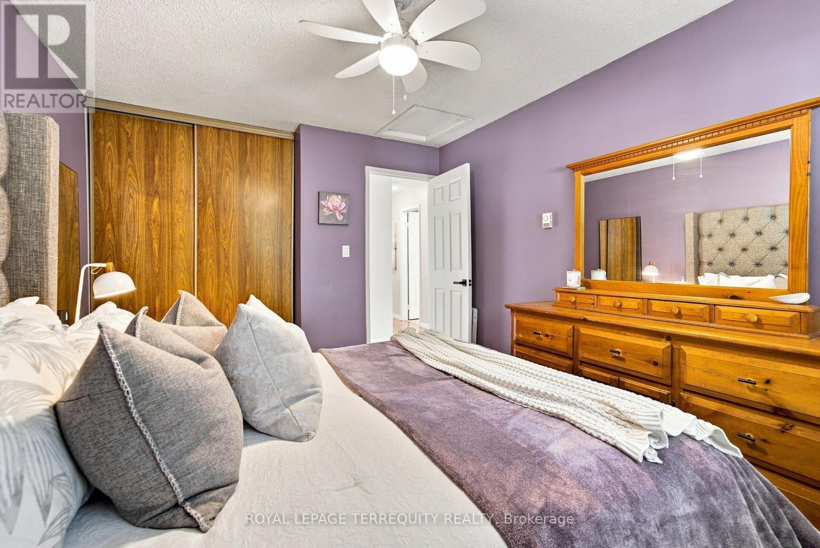 224 Medina Court, Oshawa (Lakeview), Ontario  L1J 7E1 - Photo 14 - E13613652