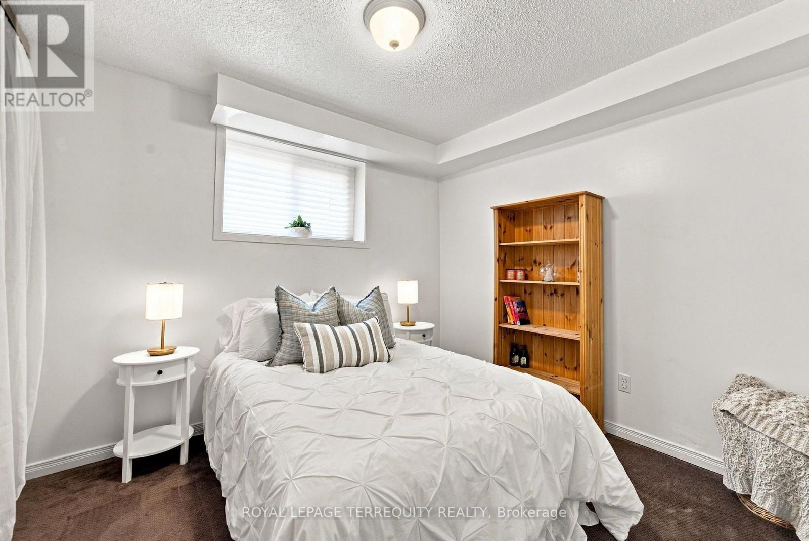 224 Medina Court, Oshawa (Lakeview), Ontario  L1J 7E1 - Photo 17 - E13613652