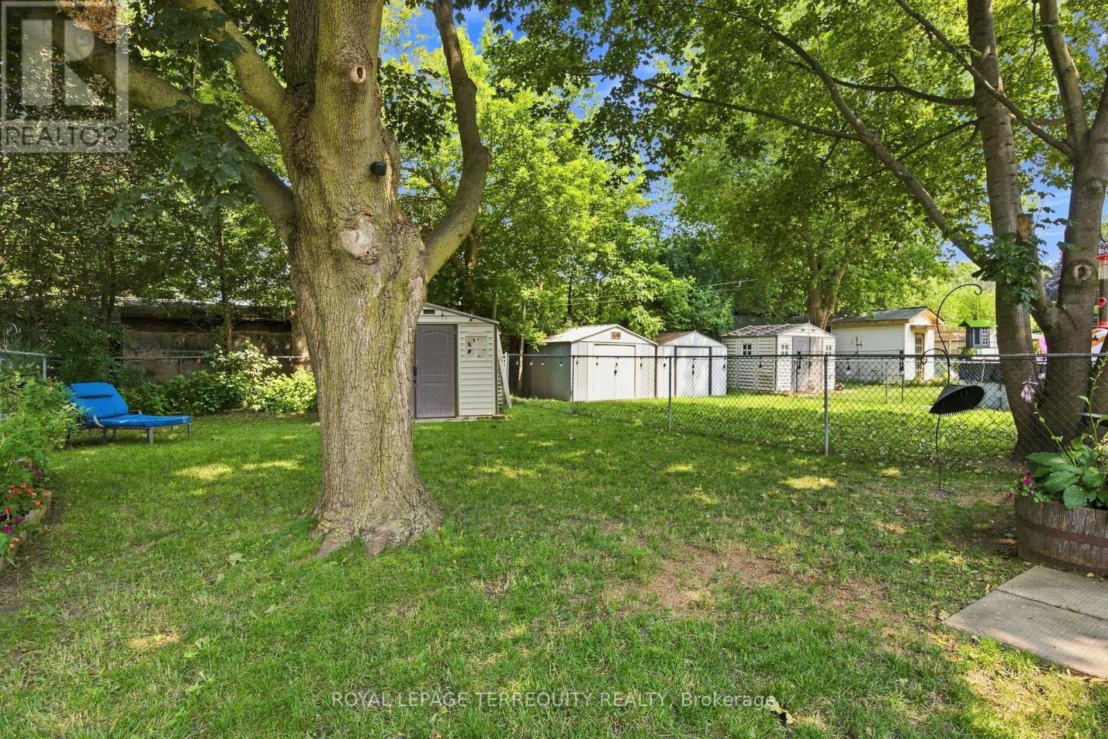 224 Medina Court, Oshawa (Lakeview), Ontario  L1J 7E1 - Photo 22 - E13613652