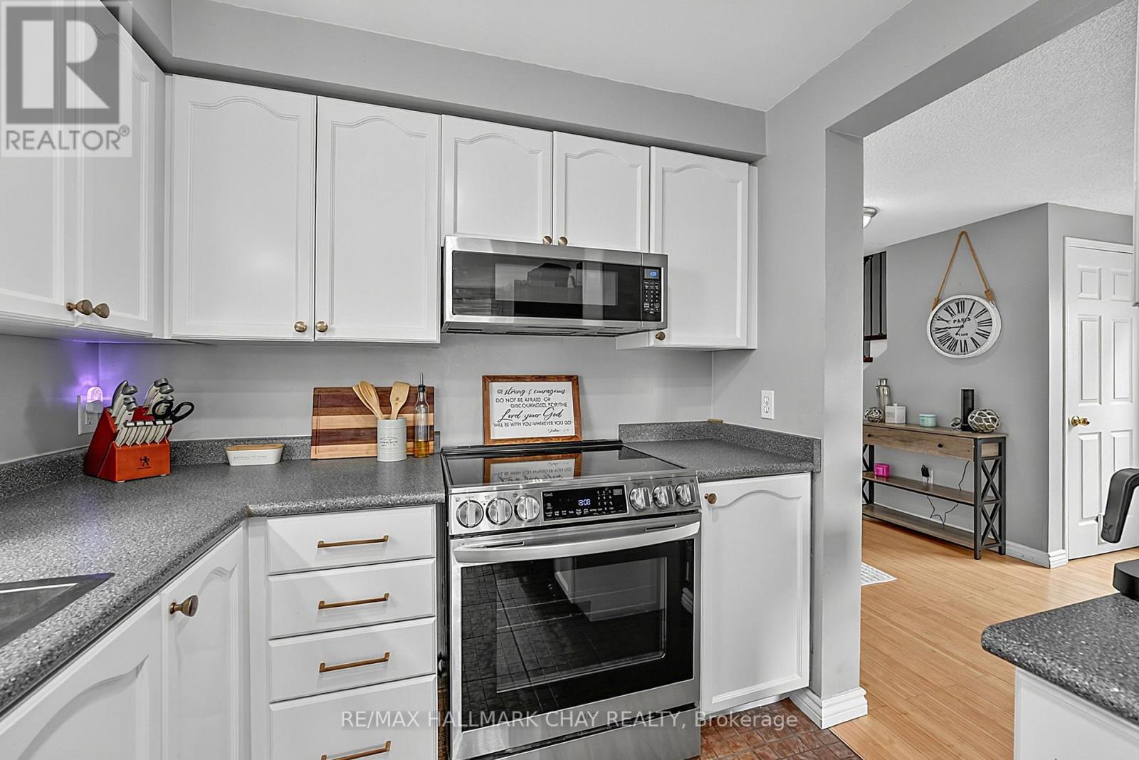 109 Wessenger Drive, Barrie, Ontario  L4N 8P5 - Photo 13 - S13613604