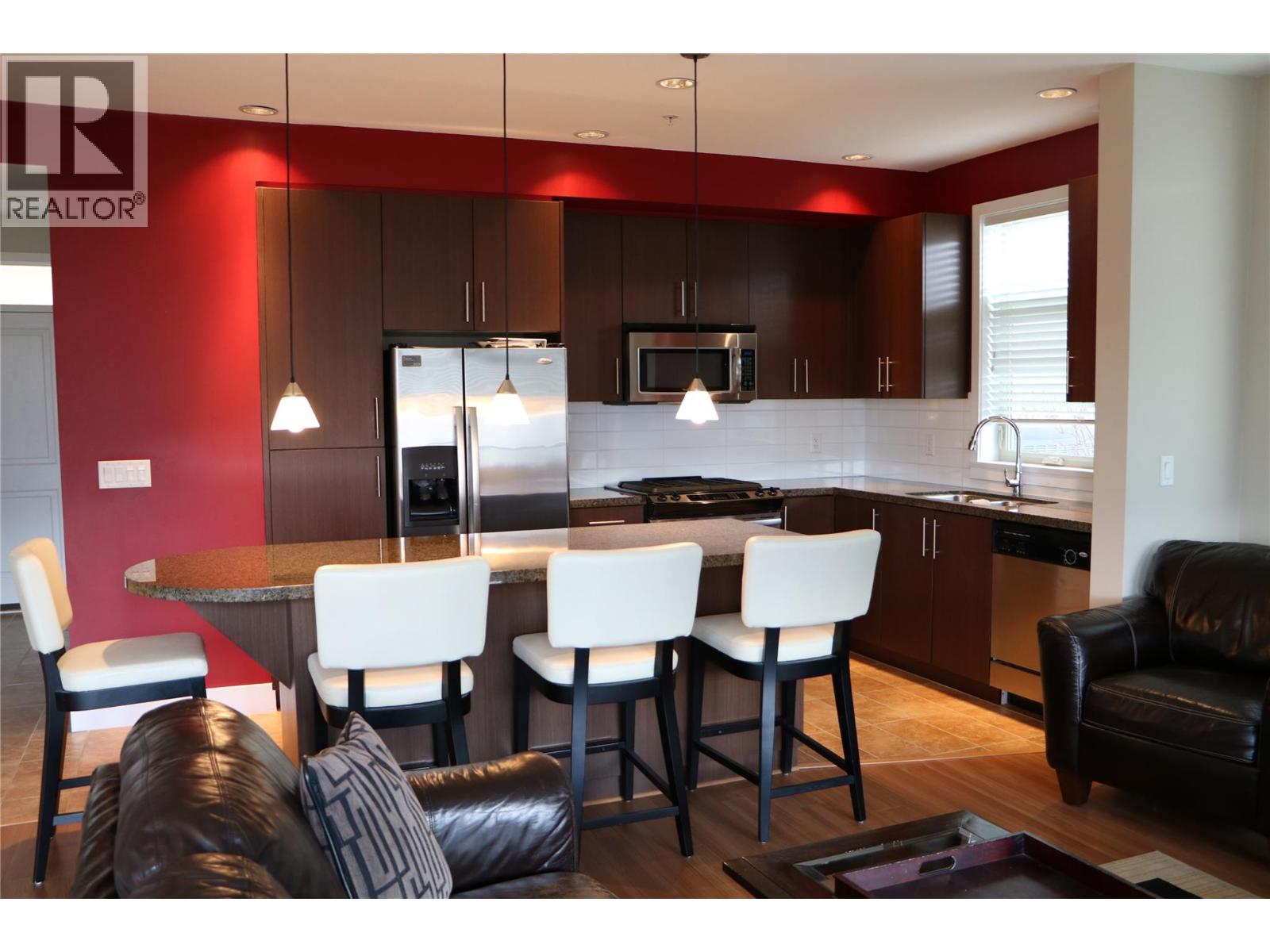 130 Colebrook Road Unit# 61, Kamloops, British Columbia  V1S 0B4 - Photo 2 - 10395921