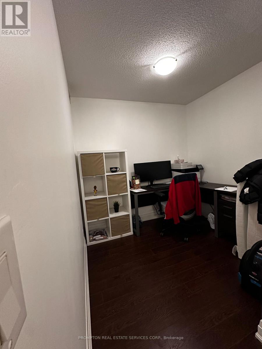 1206 - 1060 Sheppard Avenue W, Toronto, Ontario  M3J 0G7 - Photo 11 - W13596524
