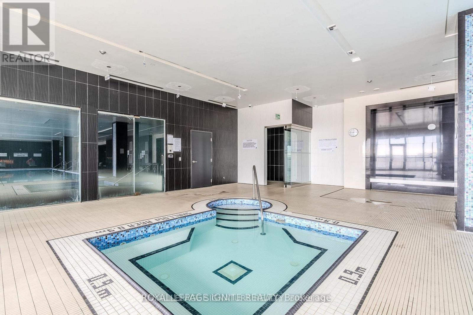 810 - 17 Zorra Street, Toronto, Ontario  M8Z 0C8 - Photo 6 - W13613012