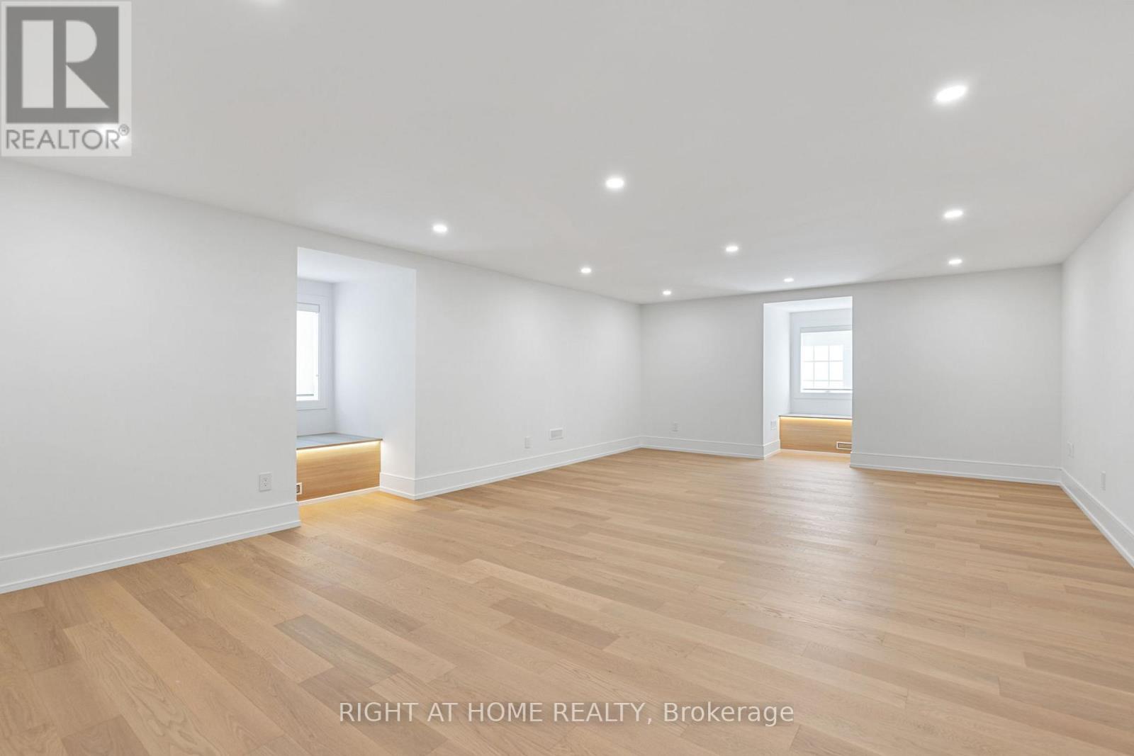 33 Thorndale Avenue, Toronto, Ontario  M8X 1W8 - Photo 38 - W13613636