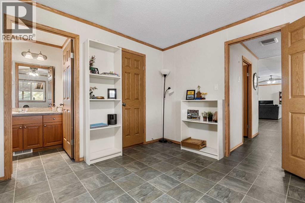 573042 Range Road 102, Rural Woodlands County, Alberta  T7S 2A2 - Photo 19 - A2332367