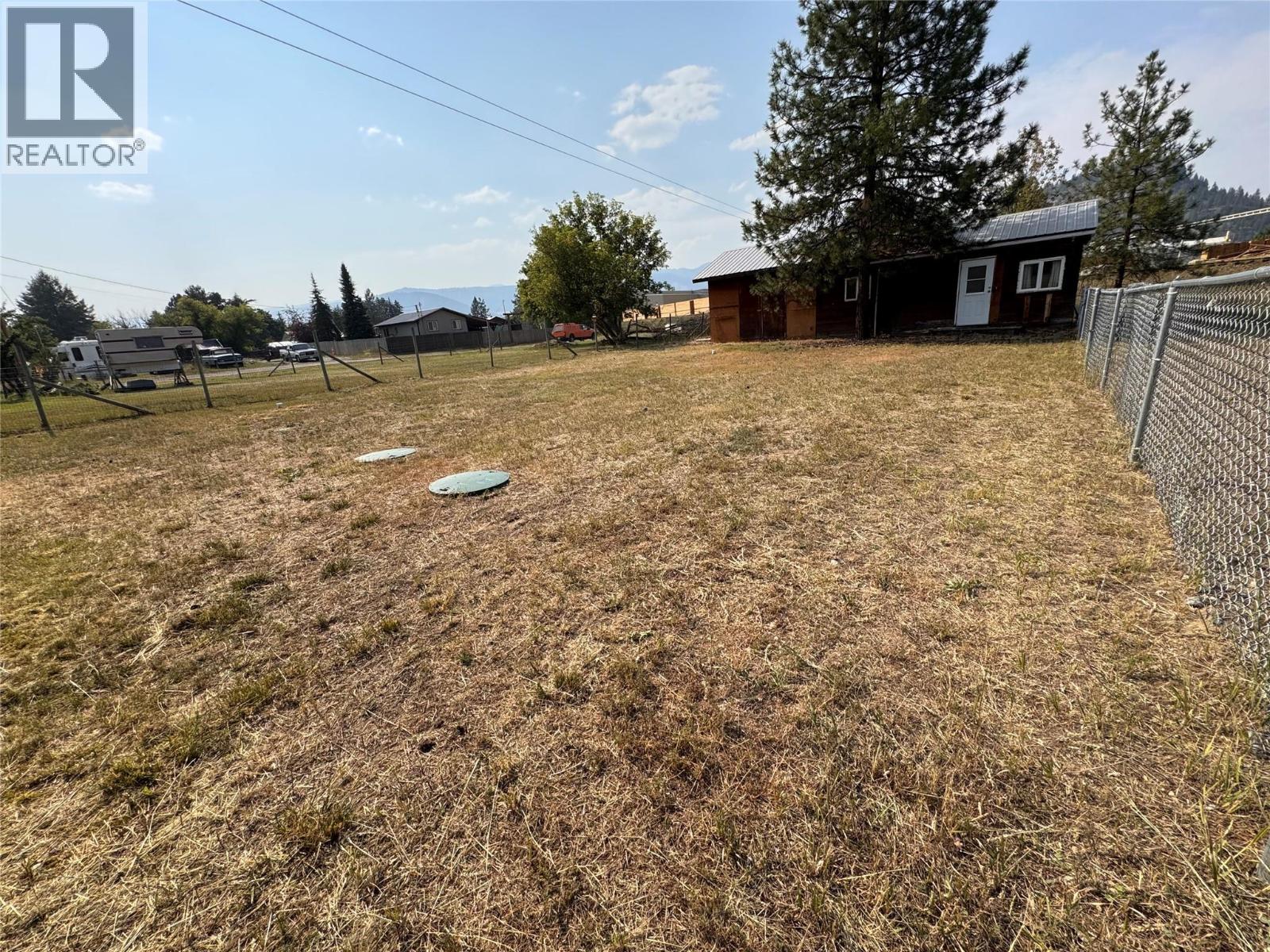 653 65th Avenue, Grand Forks, British Columbia  V0H 1H4 - Photo 6 - 10395603