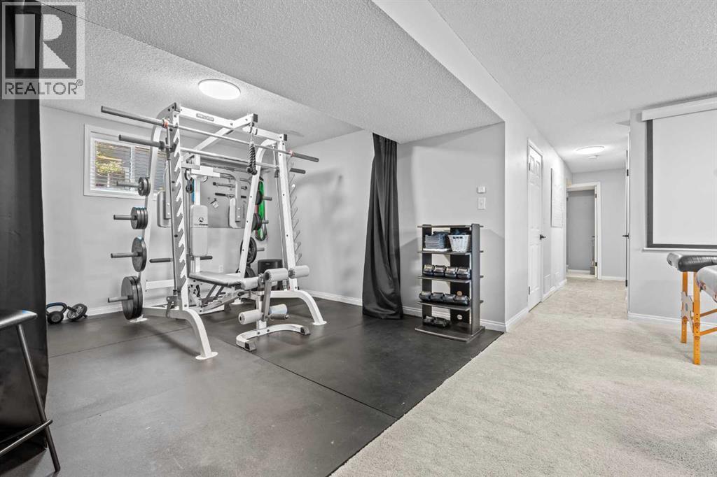 10619 Oakmoor Way Sw, Calgary, Alberta  T2W 1S7 - Photo 19 - A2329198
