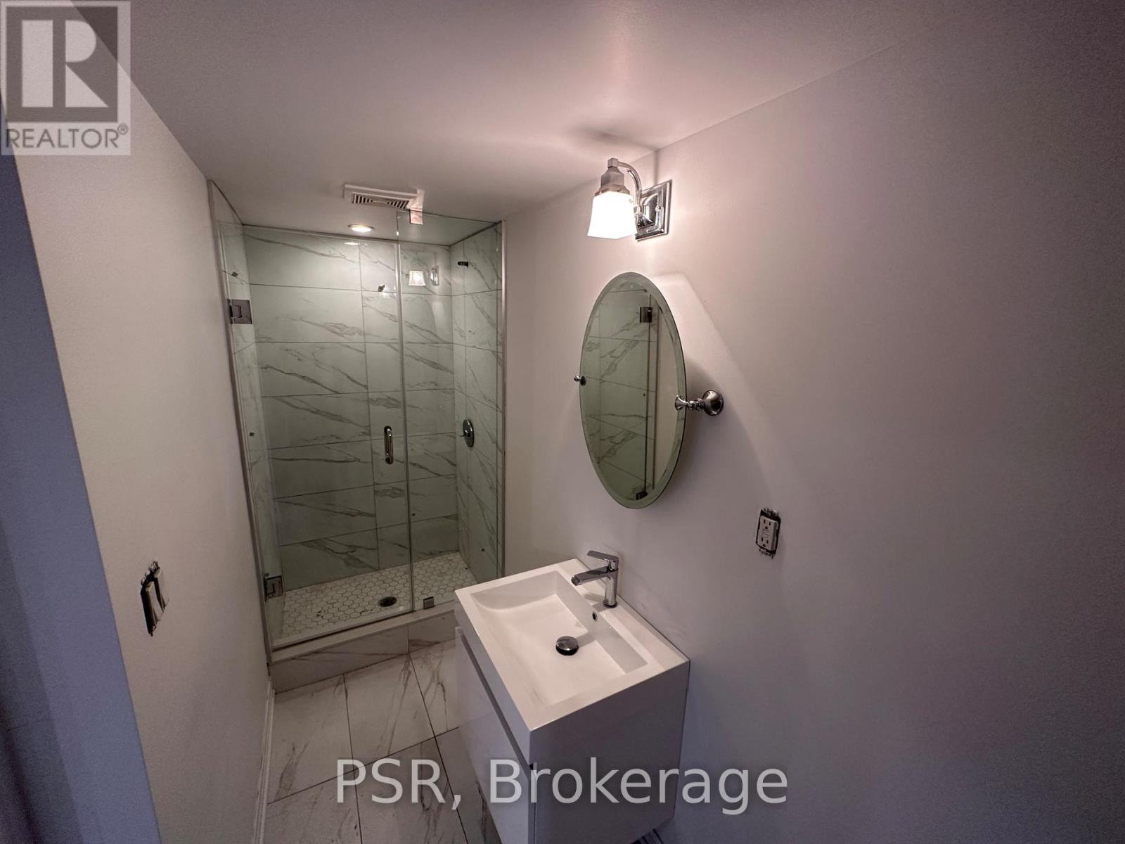 Lower - 25 Coulson Avenue, Toronto, Ontario  M4V 1Y3 - Photo 13 - C13166512