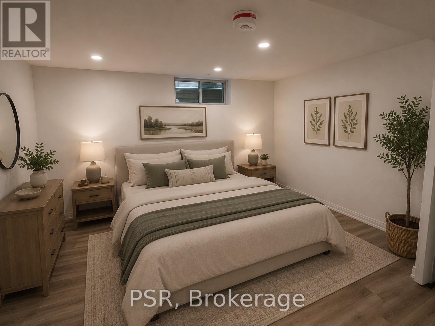 Lower - 25 Coulson Avenue, Toronto, Ontario  M4V 1Y3 - Photo 3 - C13166512