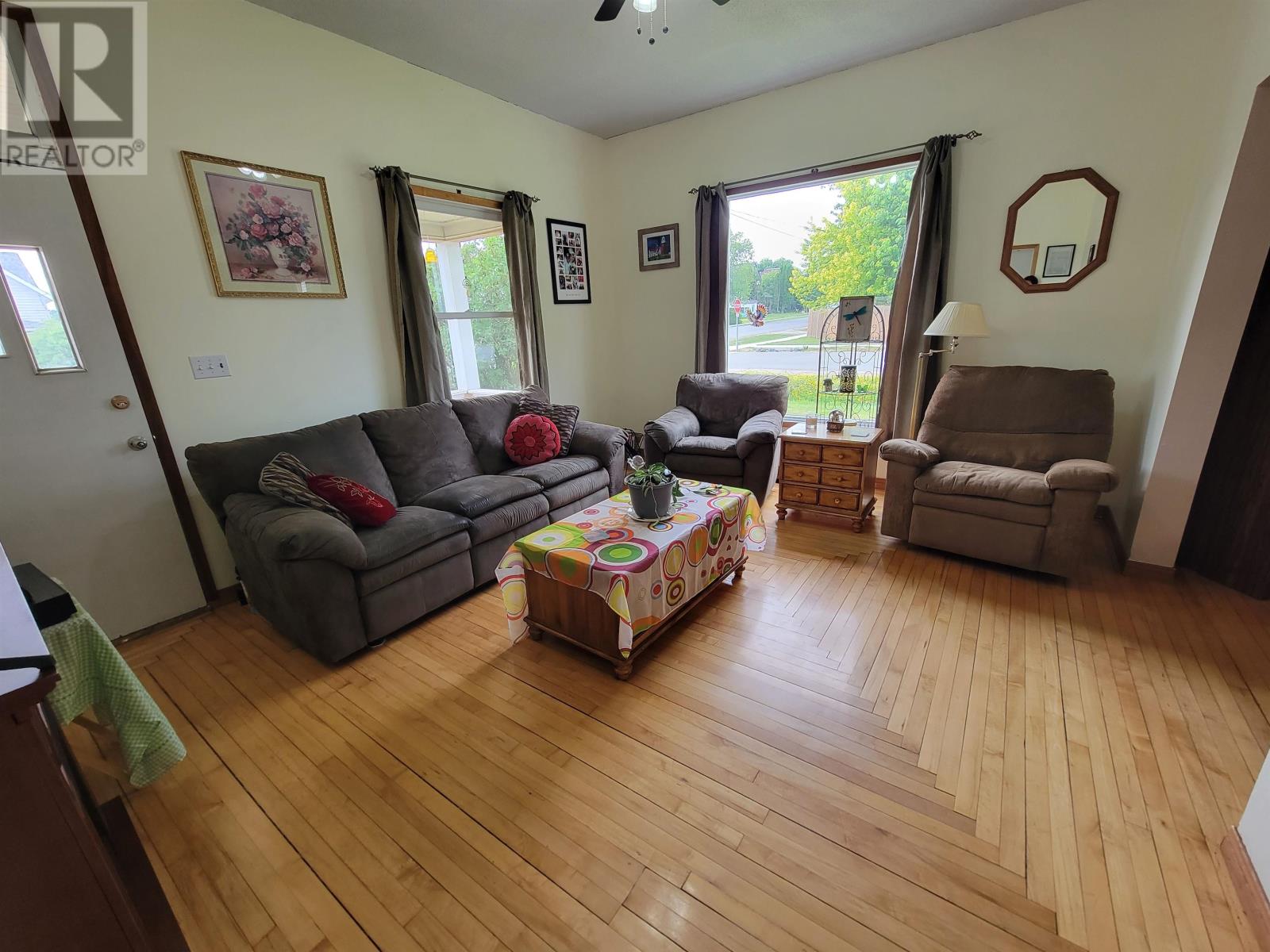 120 Third St, Rainy River, Ontario  P0W 1L0 - Photo 2 - TB2602037