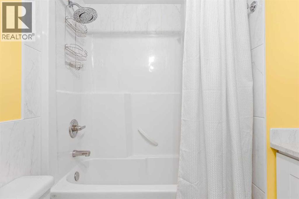 317 Mcleod Crescent, Diamond Valley, Alberta  T0L 2A0 - Photo 32 - A2329432