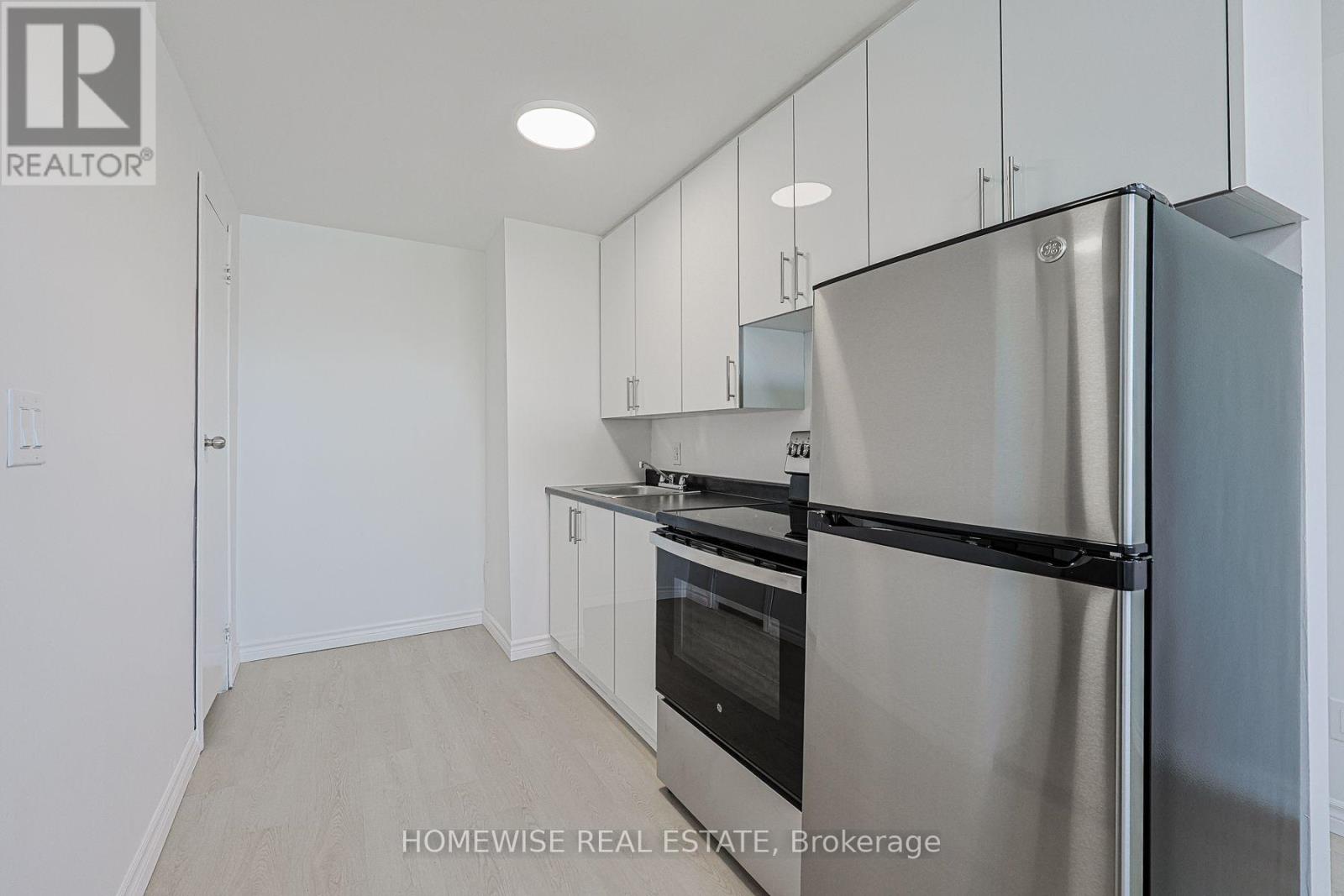 107 - 2204 Dufferin Street, Toronto, Ontario  M6E 3R8 - Photo 3 - W13612504
