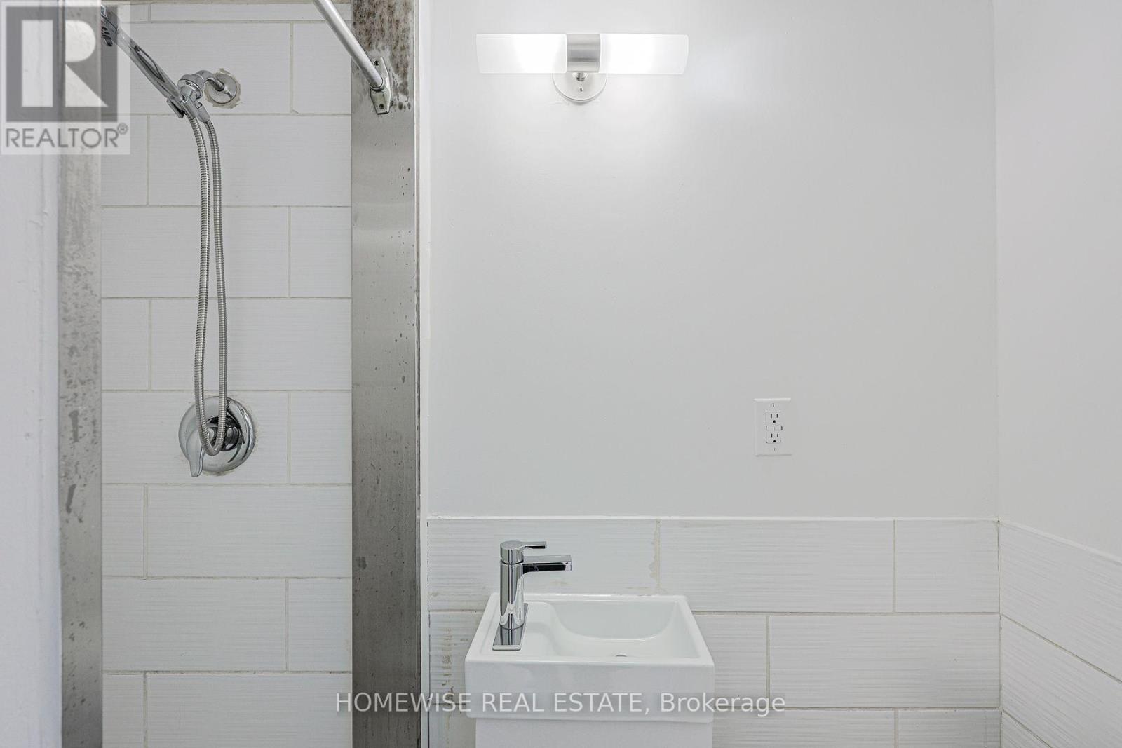 107 - 2204 Dufferin Street, Toronto, Ontario  M6E 3R8 - Photo 11 - W13612504