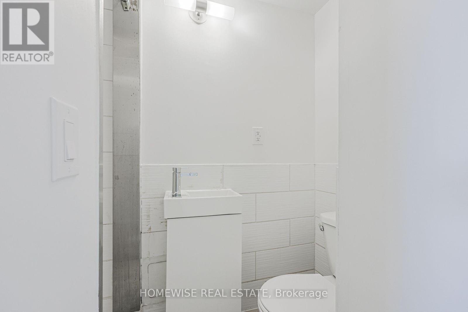 107 - 2204 Dufferin Street, Toronto, Ontario  M6E 3R8 - Photo 10 - W13612504