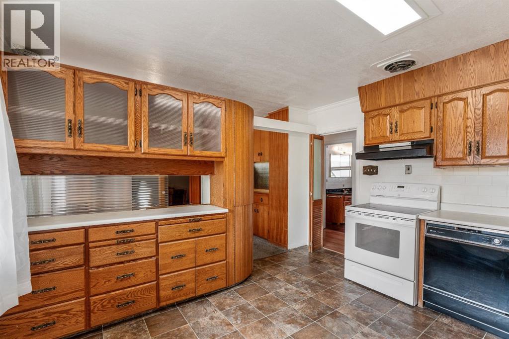 1301 15 Avenue S, Lethbridge, Alberta  T1K 0W4 - Photo 18 - A2332730