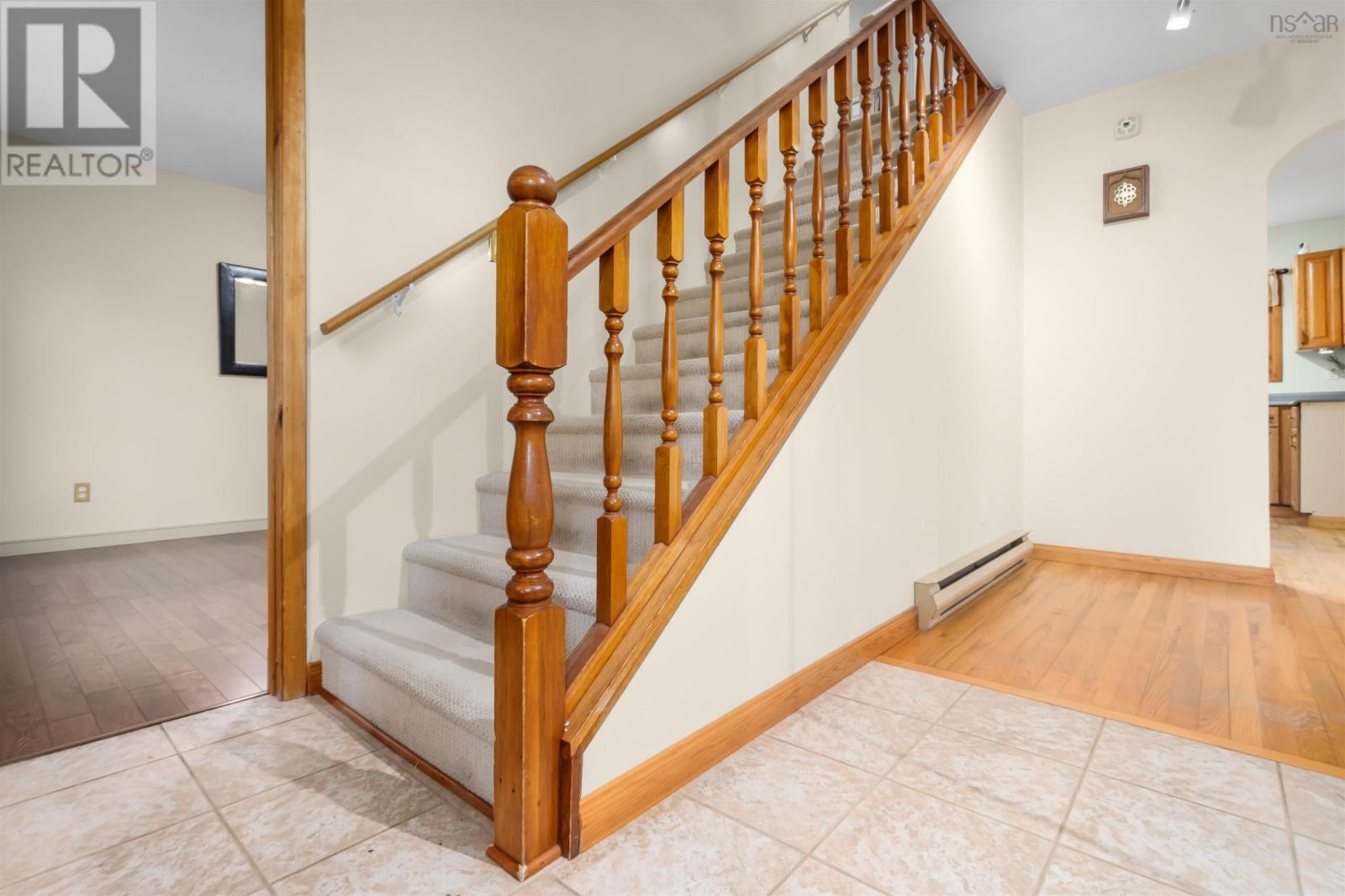 32 Kipawa Crescent, Hammonds Plains, Nova Scotia  B4B 1N2 - Photo 3 - 202618888