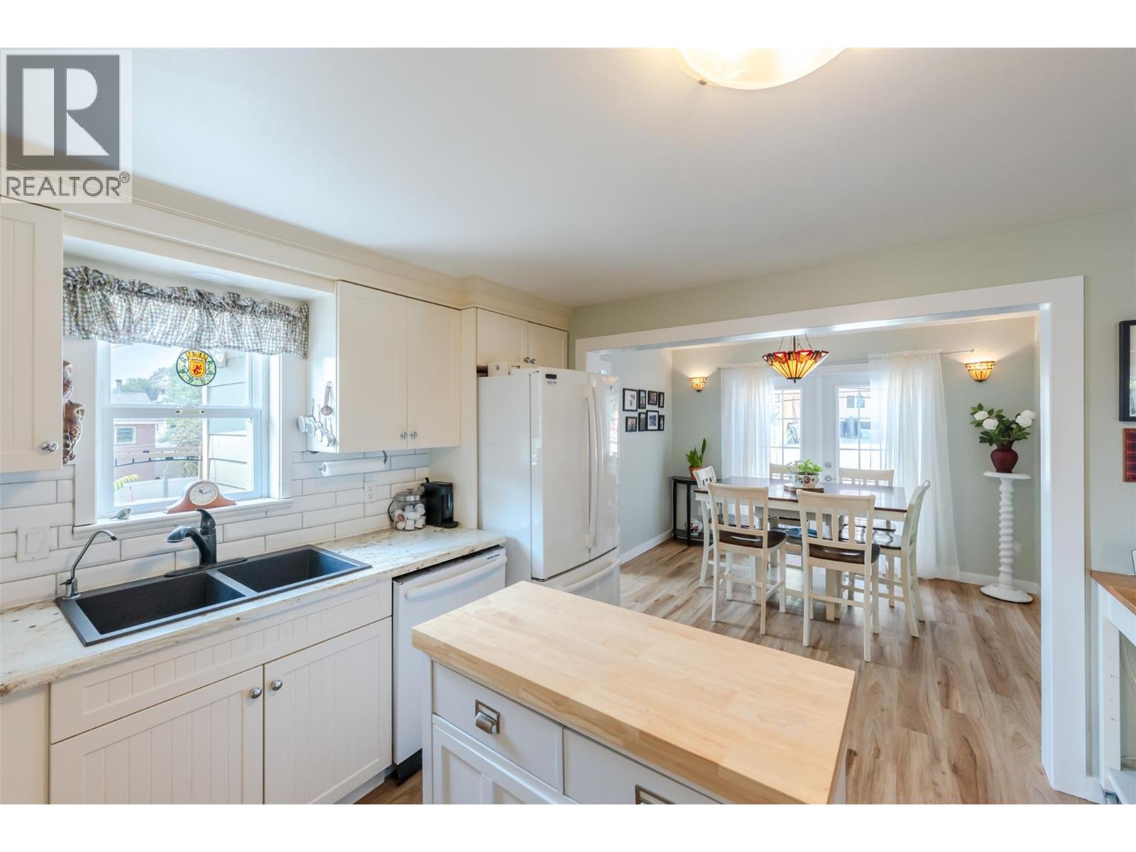 6430 Spartan Street, Oliver, British Columbia  V0H 1T0 - Photo 8 - 10394910