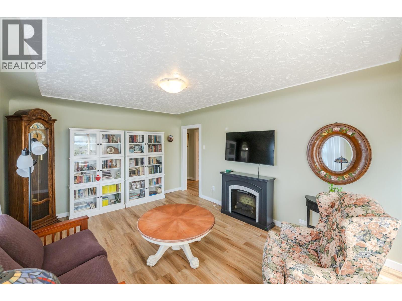 6430 Spartan Street, Oliver, British Columbia  V0H 1T0 - Photo 17 - 10394910