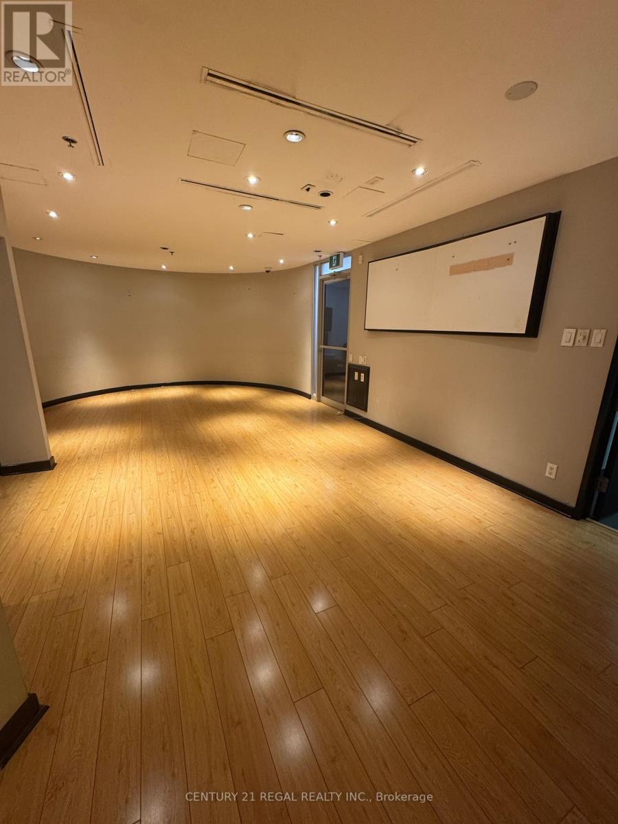 200 - 622 College Street, Toronto, Ontario  M6G 1B4 - Photo 12 - C13603732