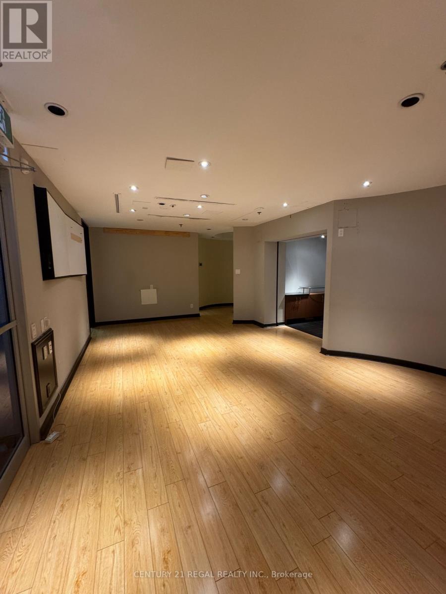 200 - 622 College Street, Toronto, Ontario  M6G 1B4 - Photo 5 - C13603732