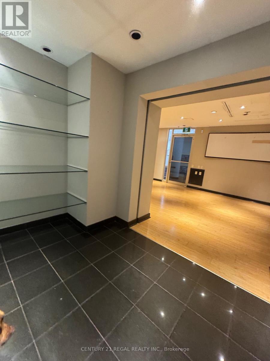 200 - 622 College Street, Toronto, Ontario  M6G 1B4 - Photo 6 - C13603732