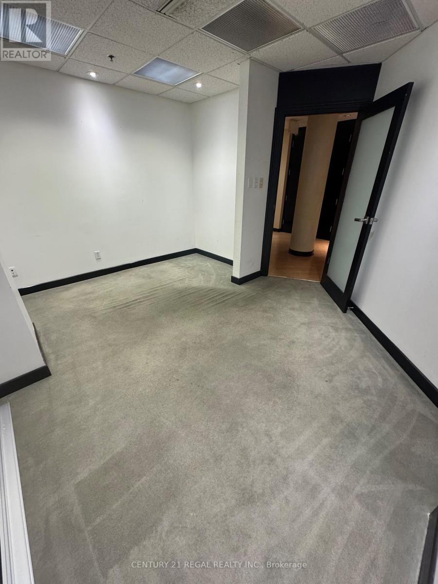 200 - 622 College Street, Toronto, Ontario  M6G 1B4 - Photo 8 - C13603732