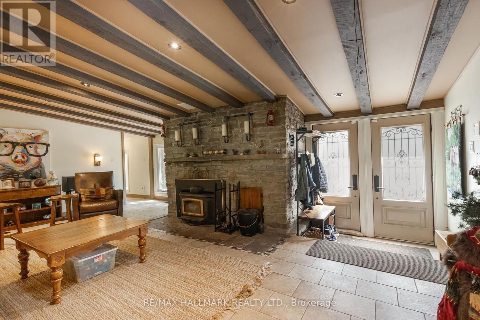 14728 Heritage Road, Caledon, Ontario  L7C 1T7 - Photo 3 - W13215176