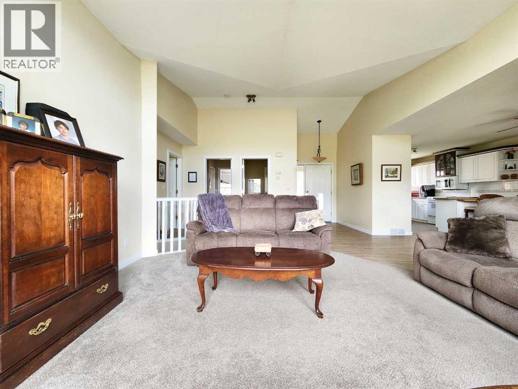 11, 240 Heritage Boulevard W, Lethbridge, Alberta  T1K 6W9 - Photo 7 - A2318391