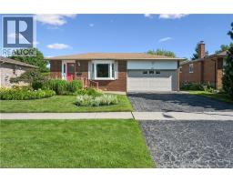 45 MILVERTON Close, Waterdown, Ontario