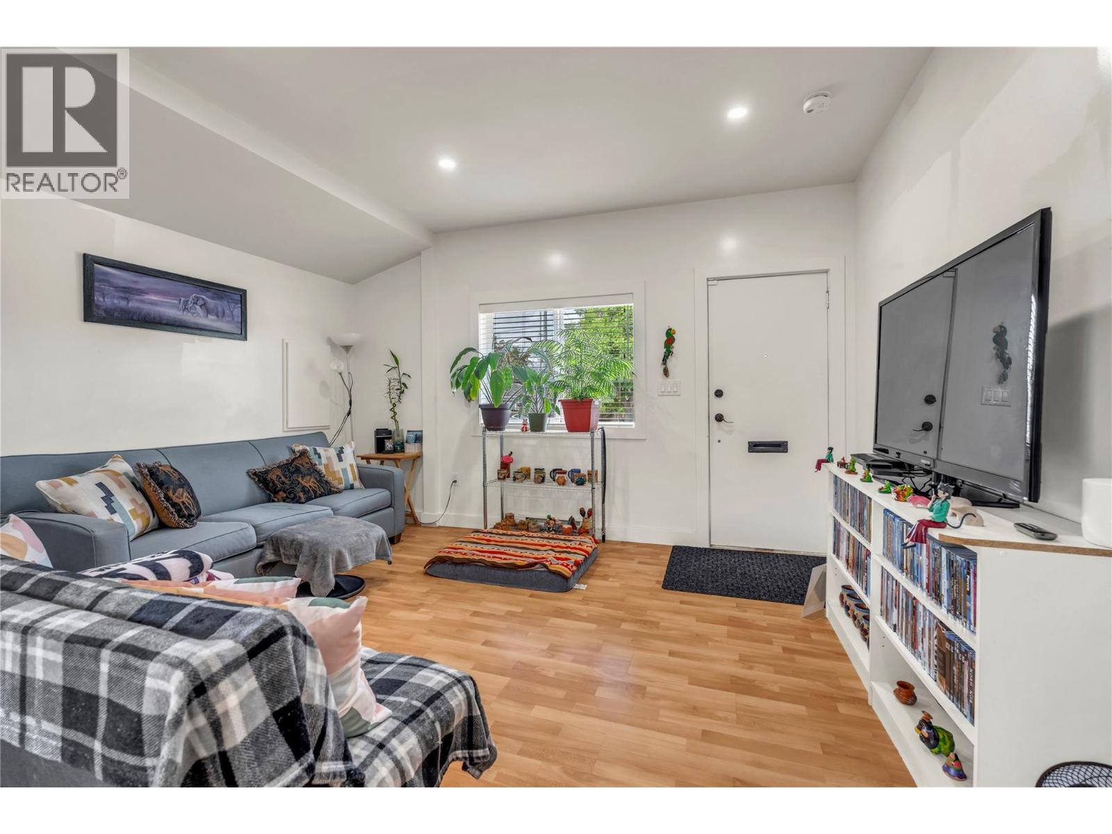 264 Douglas Avenue, Penticton, British Columbia  V2A 2T8 - Photo 27 - 10389142
