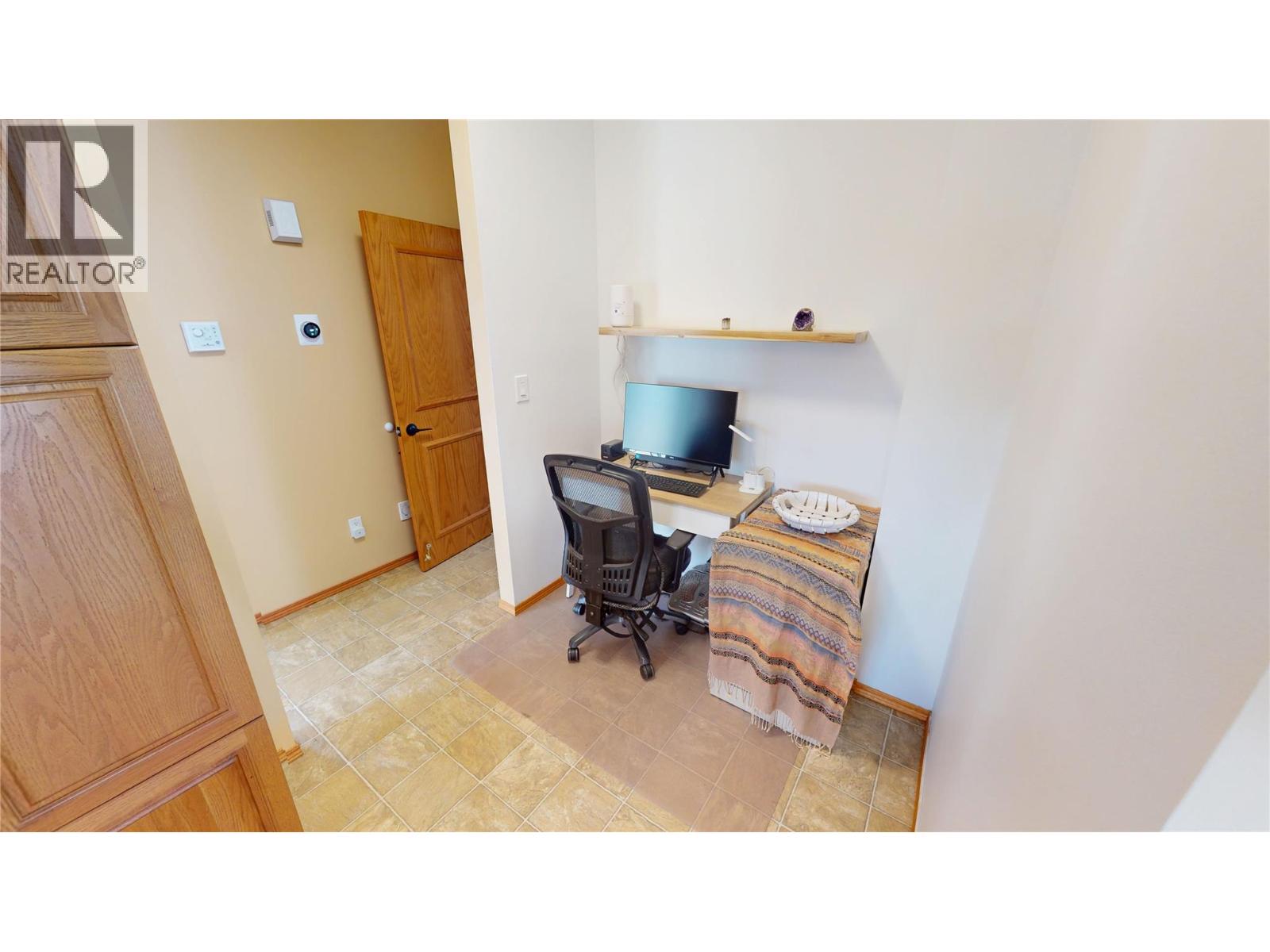 3329 Mt Fisher Drive, Cranbrook, British Columbia  V1C 6N6 - Photo 10 - 10396086