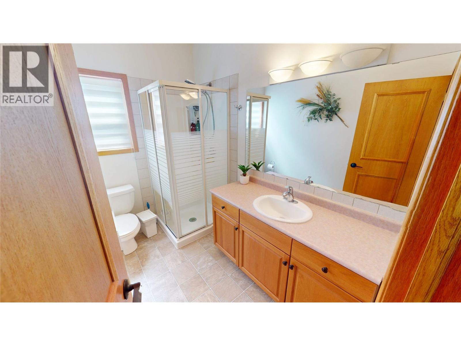 3329 Mt Fisher Drive, Cranbrook, British Columbia  V1C 6N6 - Photo 13 - 10396086