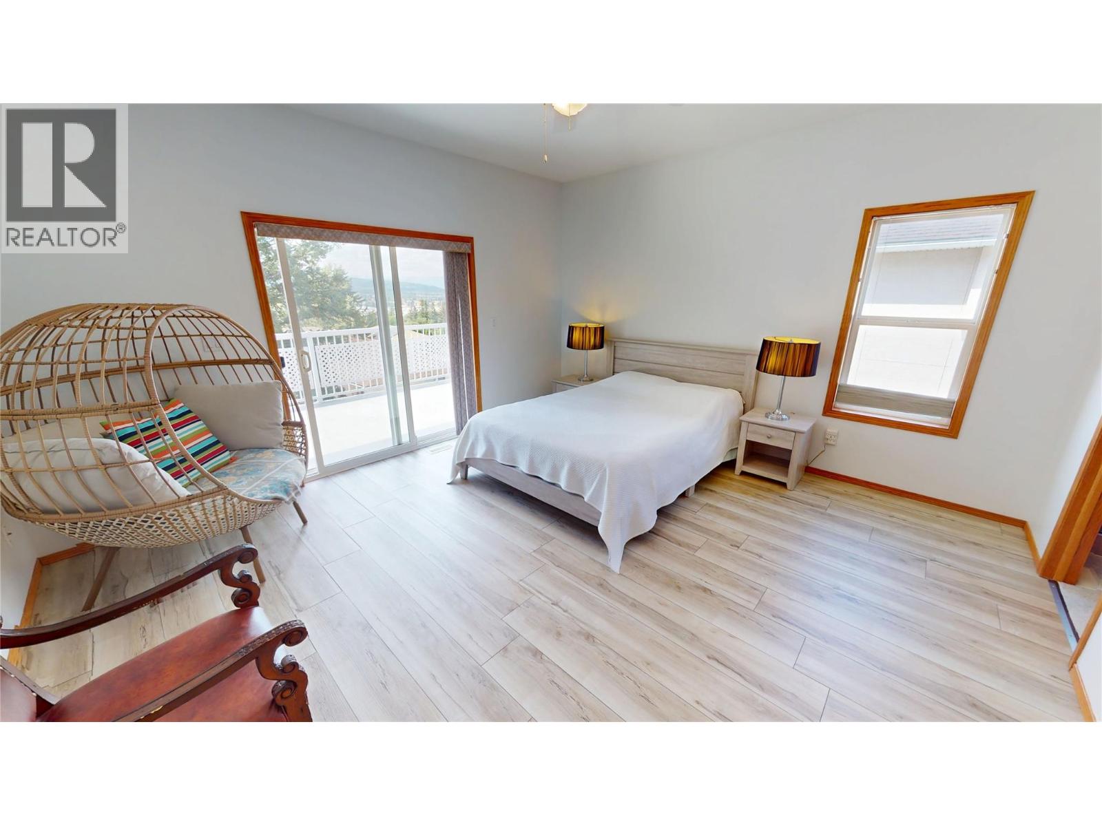 3329 Mt Fisher Drive, Cranbrook, British Columbia  V1C 6N6 - Photo 14 - 10396086