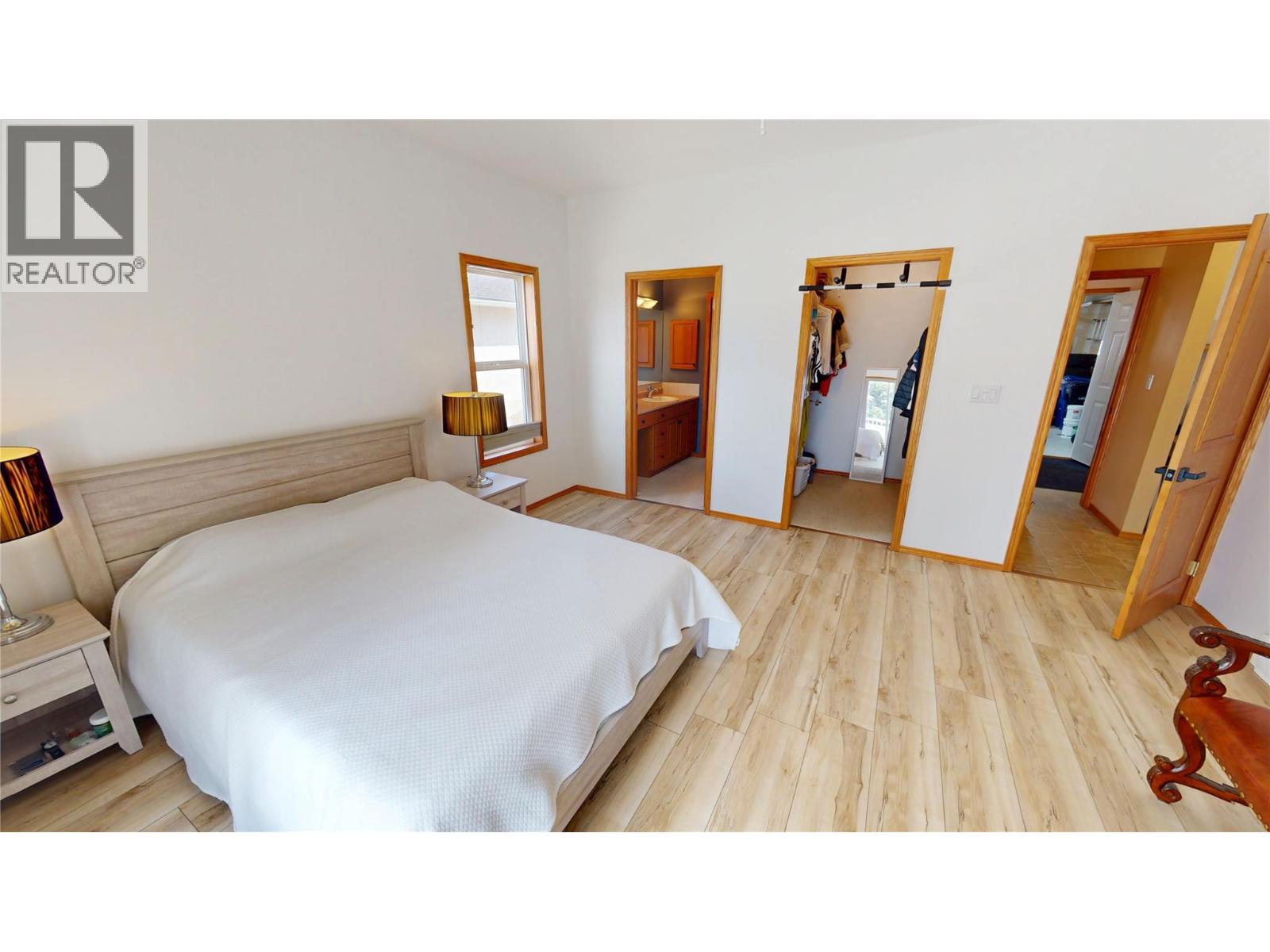 3329 Mt Fisher Drive, Cranbrook, British Columbia  V1C 6N6 - Photo 16 - 10396086