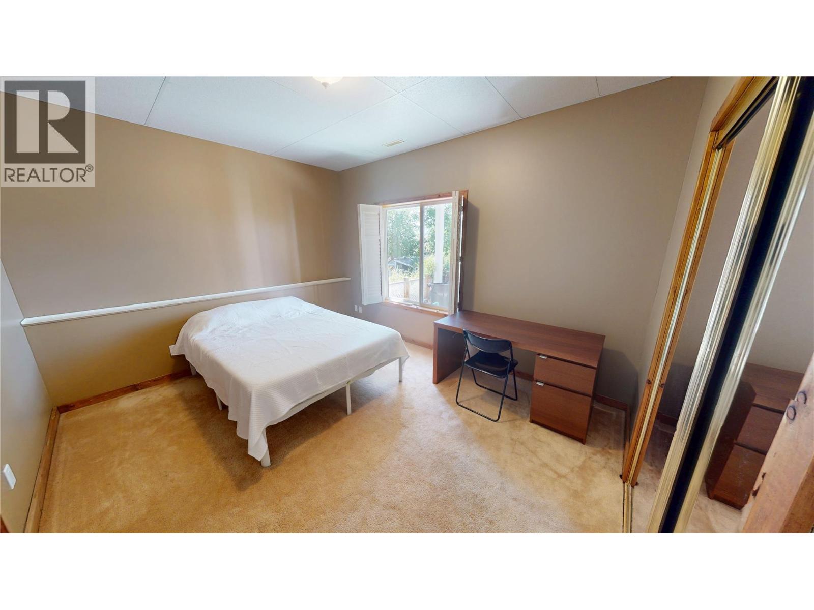 3329 Mt Fisher Drive, Cranbrook, British Columbia  V1C 6N6 - Photo 23 - 10396086